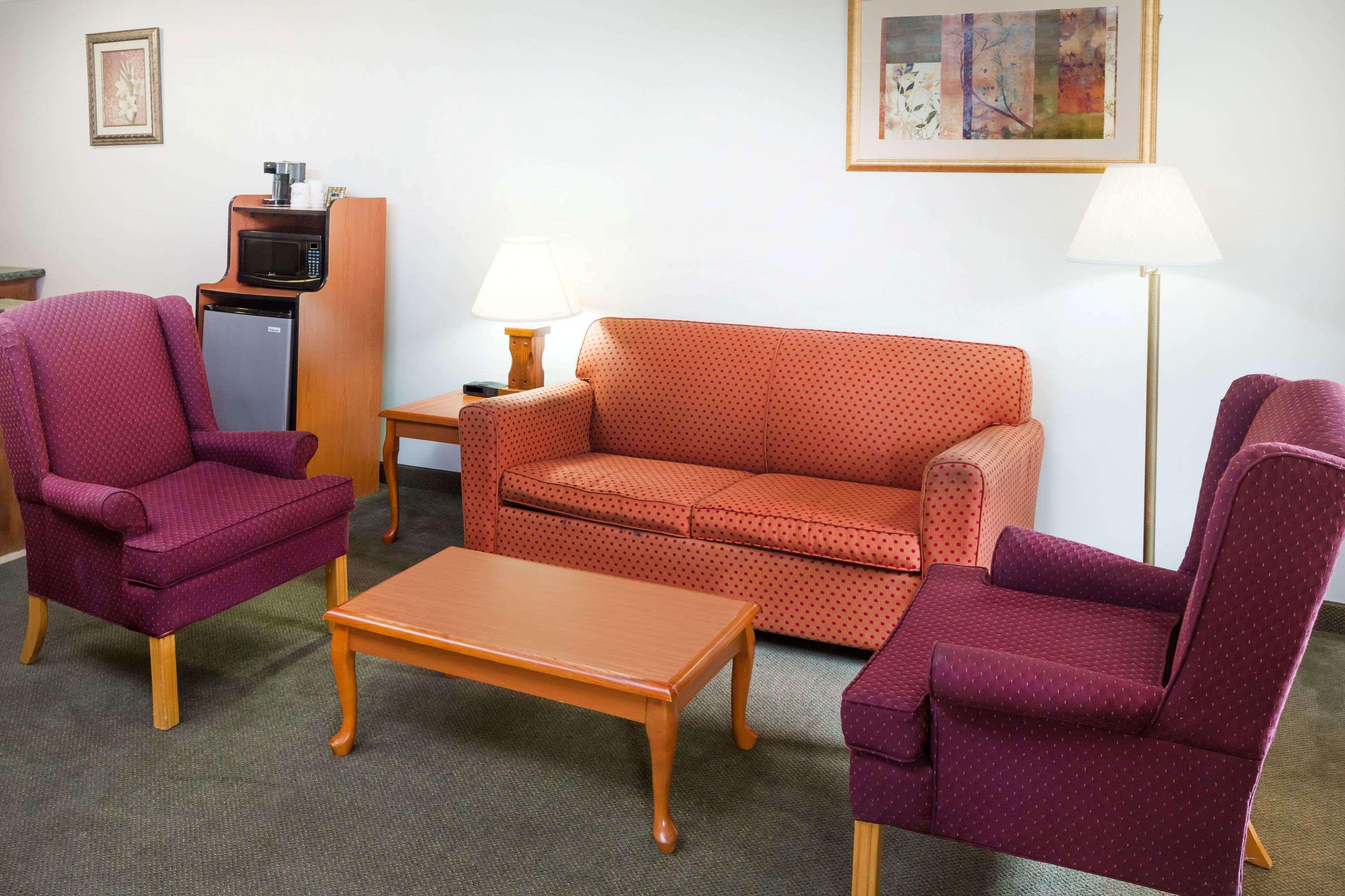 Days Inn By Wyndham Batesville Buitenkant foto